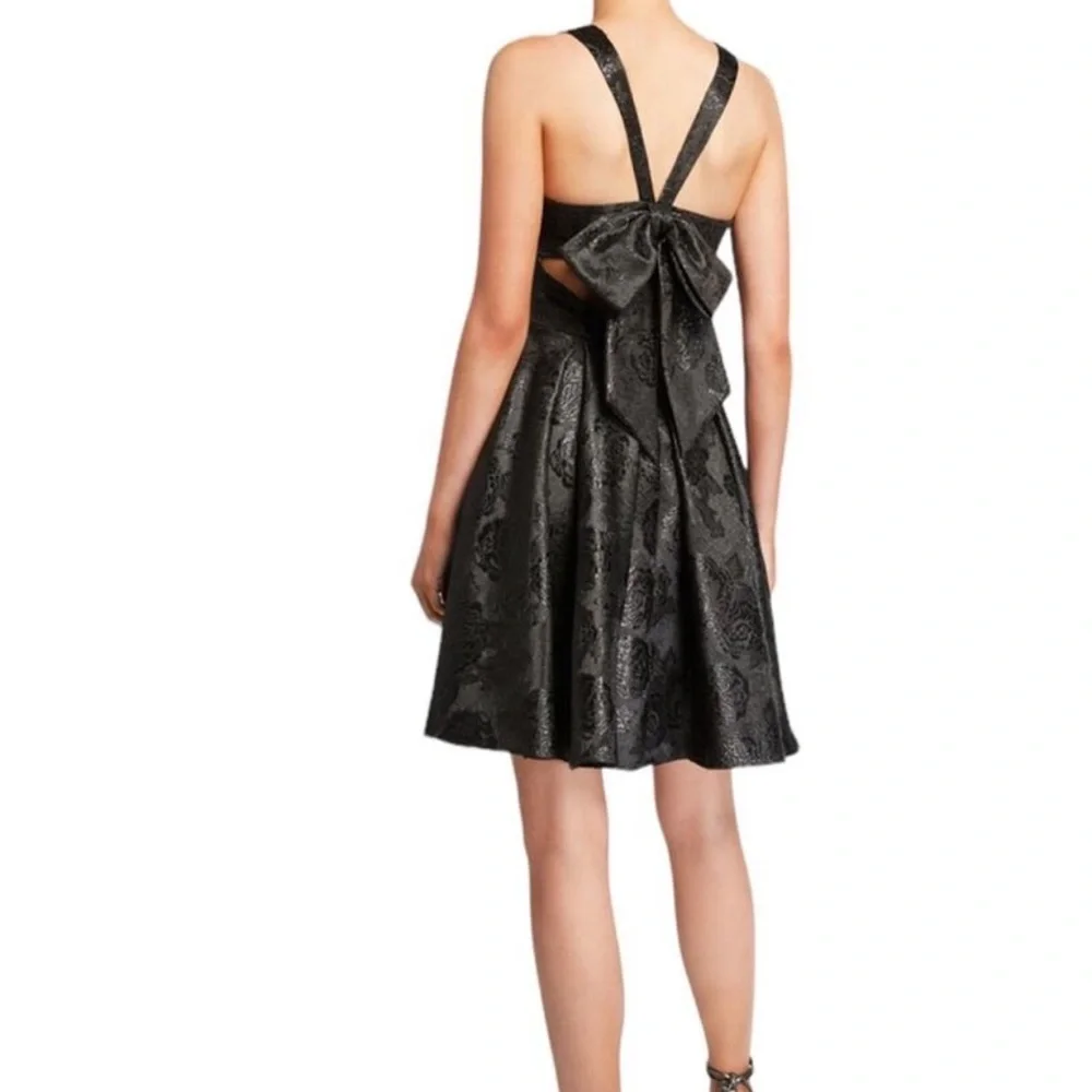Love Theia Sleeveless Bow-Back Jacquard Mini Black Cocktail Dress Size 4 - Picture 4 of 16